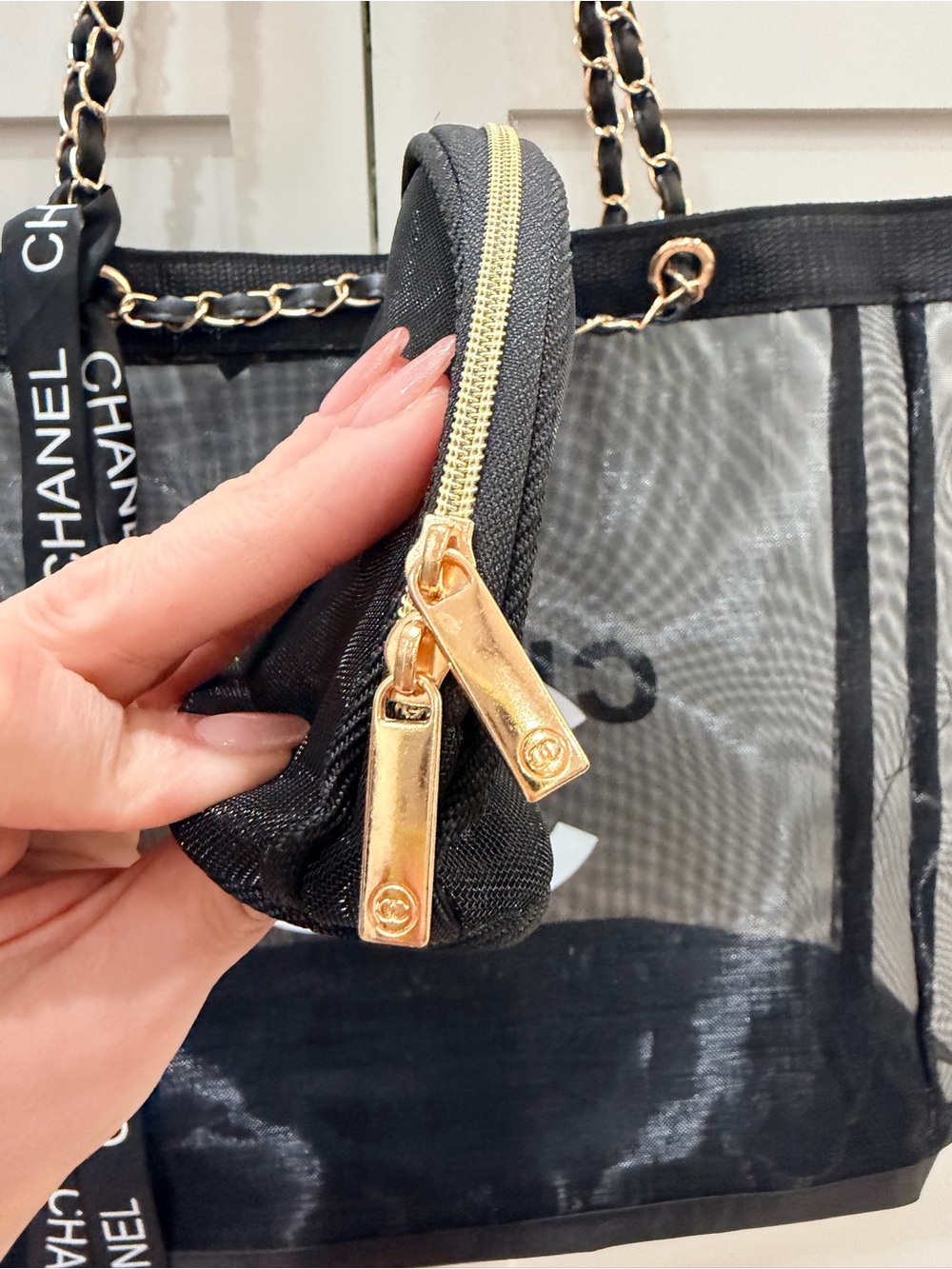 Chanel Beaute Black Mesh Tote with Pearl Chain and Cosmetic Pouch - New - Picture 5 of 10